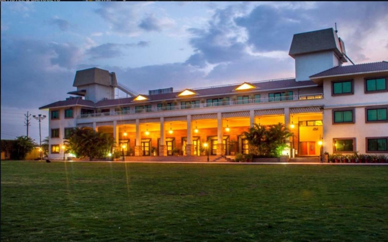 Jalsa Resort Ιντόρ Εξωτερικό φωτογραφία